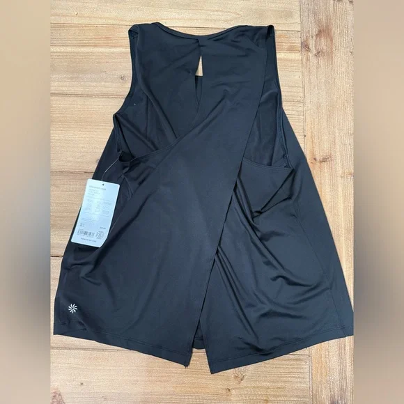 ⭐️ BUNDLE 2️⃣ Athleta Women's Solar UPF Tanks ⭐️
Size M - Picture 5 of 11